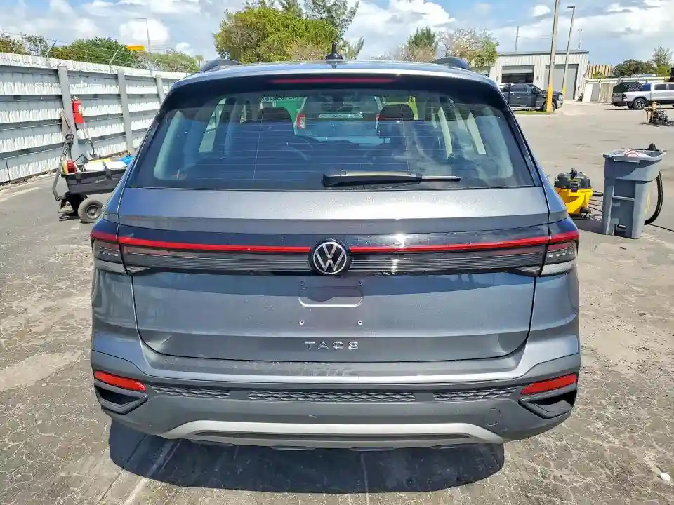 3VV5C7B28SM037433 2025 VOLKSWAGEN-5