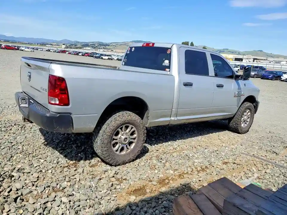 3C6UR5CL1HG740469 2017 RAM 2500-2