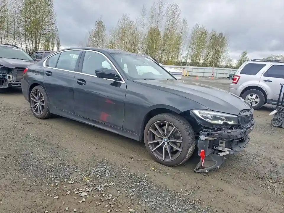 WBA5R7C5XKAJ81677 2019 BMW 3 SERIES-3