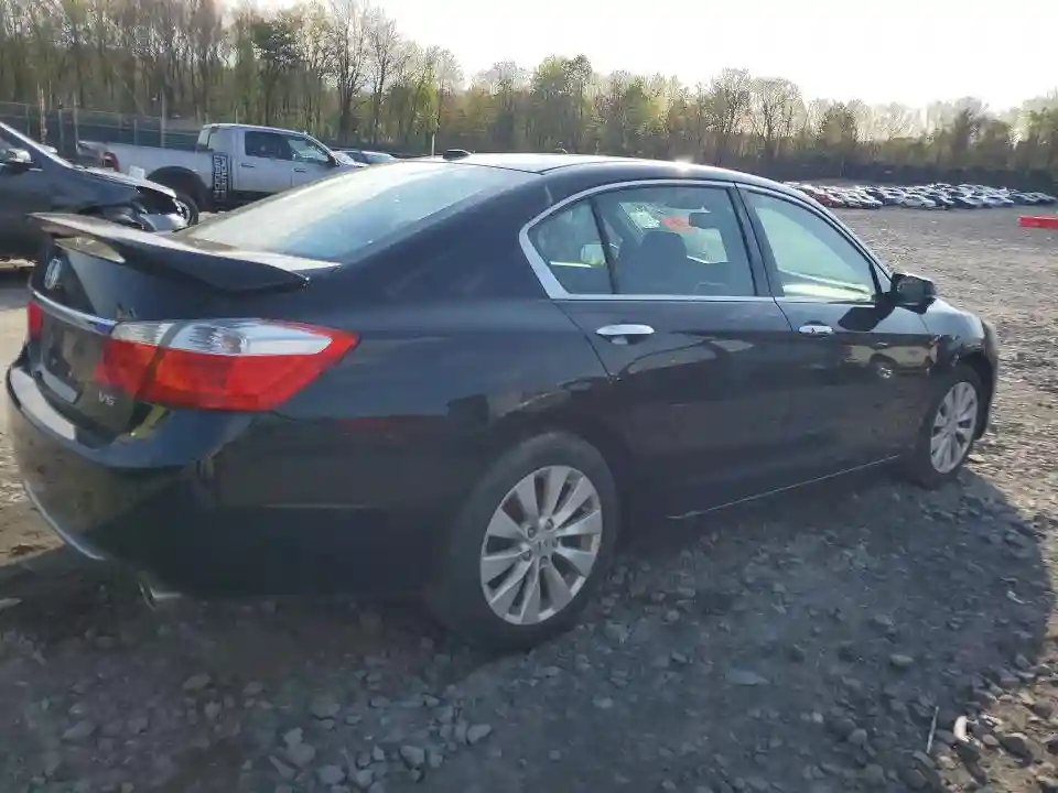 1HGCR3F88DA028342 2013 HONDA ACCORD-2