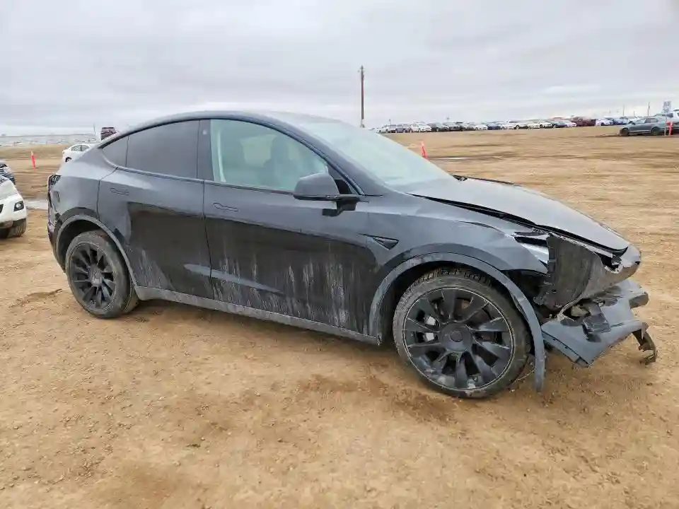 7SAYGDEE2NF572788 2022 TESLA MODEL Y-3