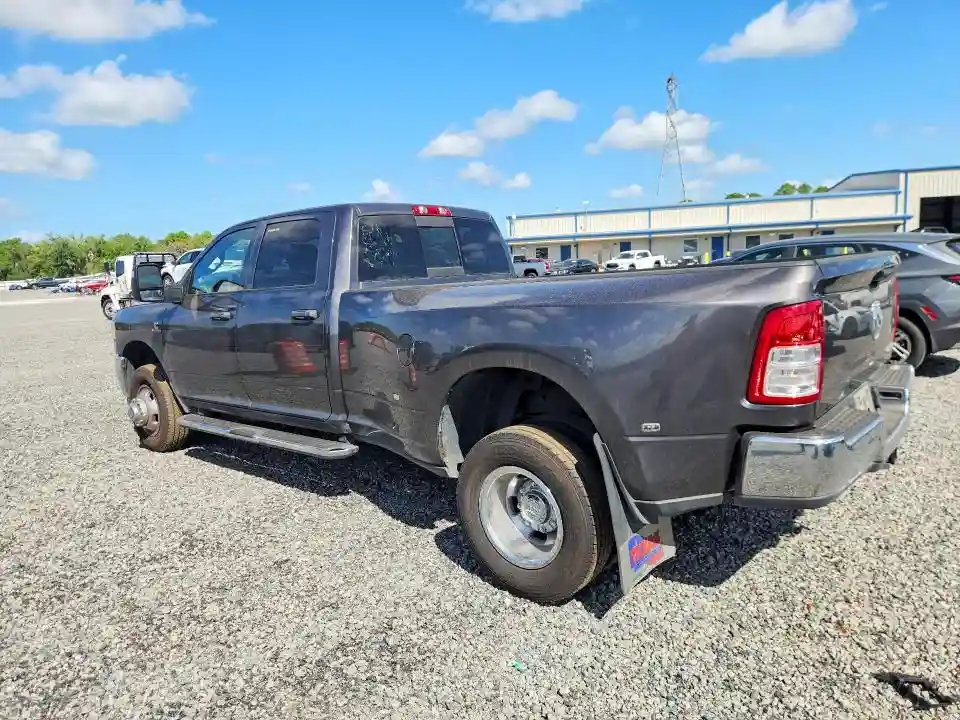 3C63RRGLXRG280629 2024 RAM 3500-1
