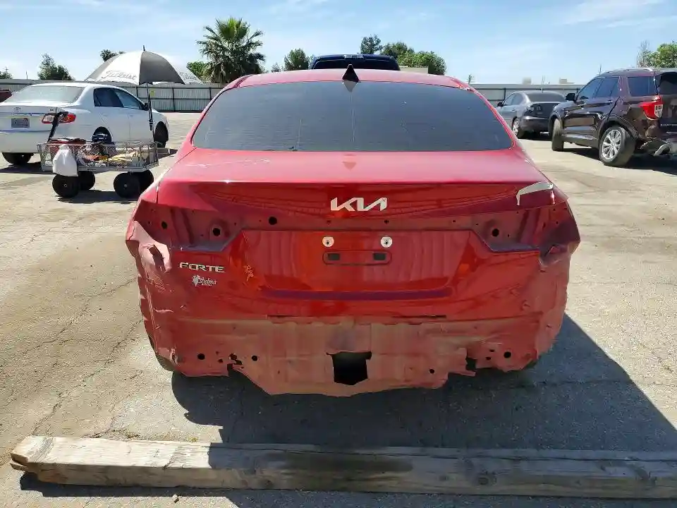 3KPF24AD9NE470815 2022 KIA FORTE-5