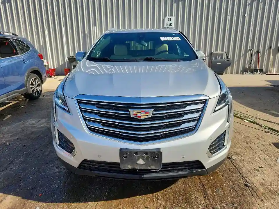 1GYKNFRS5JZ225572 2018 CADILLAC XT5-4