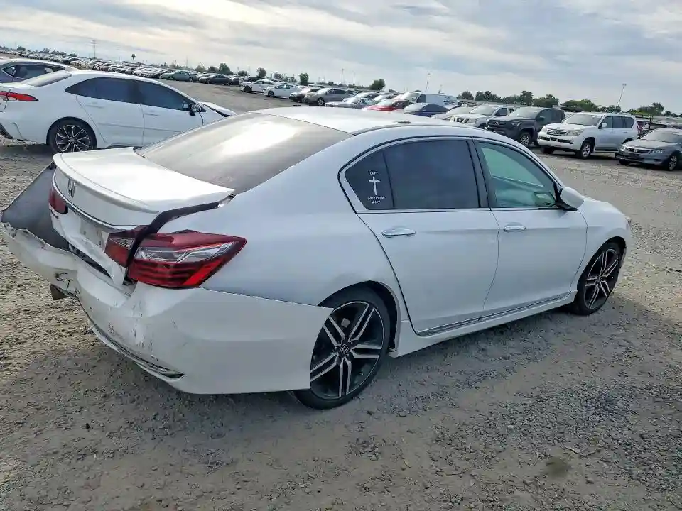 1HGCR2F58GA067713 2016 HONDA ACCORD-2
