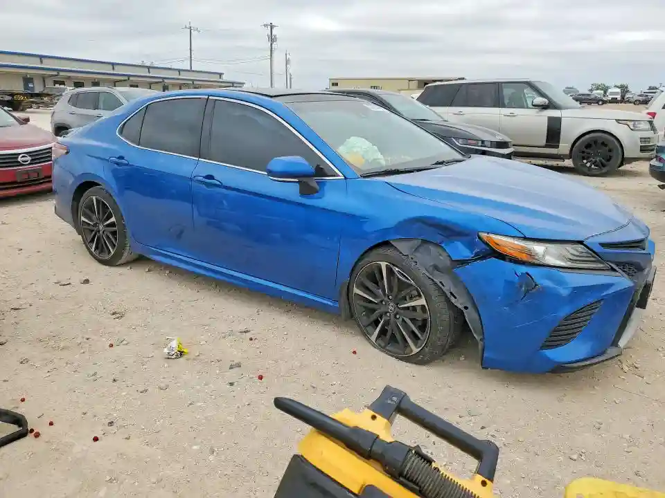 4T1B61HKXJU020149 2018 TOYOTA CAMRY-3