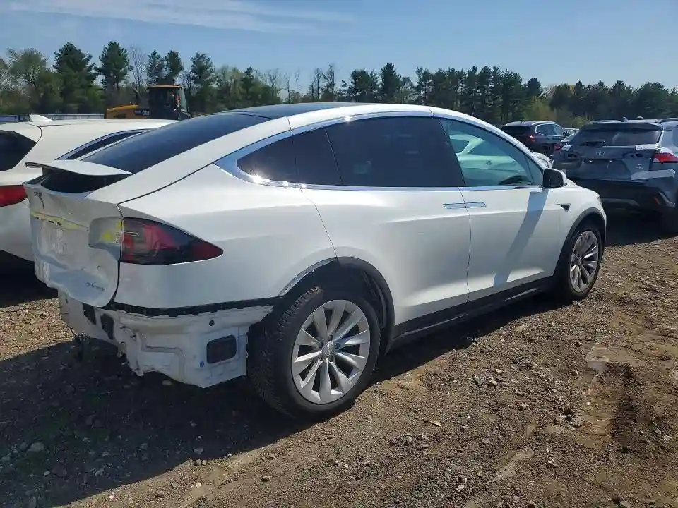 5YJXCAE20LF270115 2020 TESLA MODEL X-2