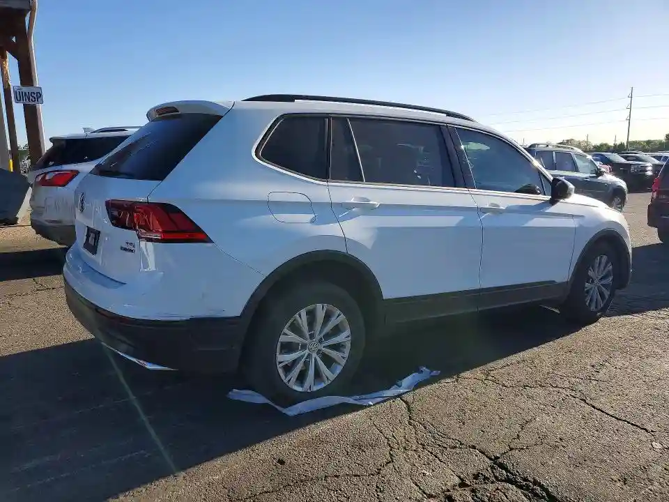 3VV0B7AX5JM028455 2018 VOLKSWAGEN TIGUAN-2
