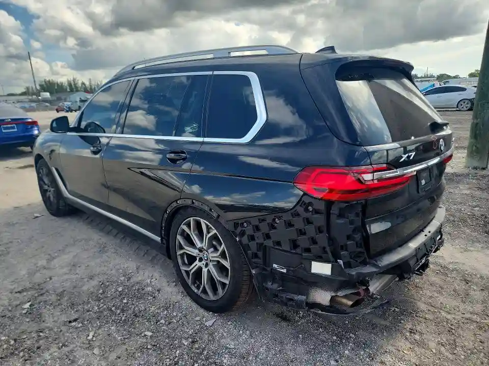 5UXCW2C07L9A02980 2020 BMW X7-1