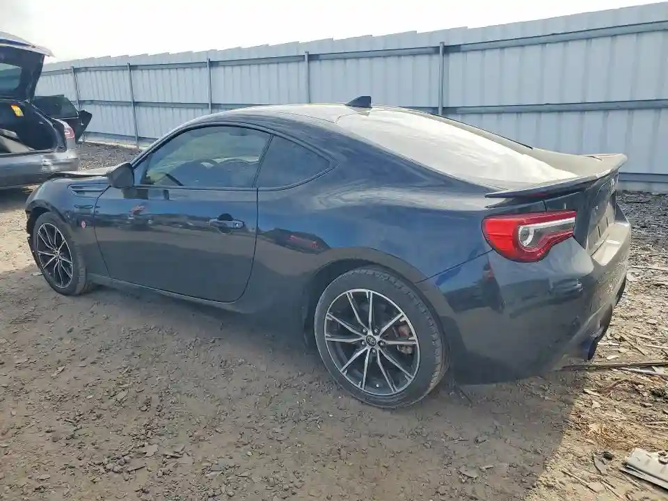 JF1ZNAA16H8703787 2017 TOYOTA 86-1