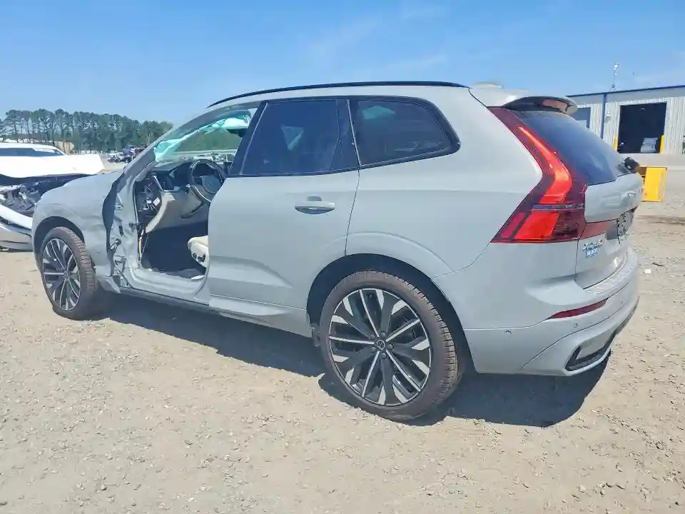 YV4M12RMXT1422451 2026 VOLVO XC60-1