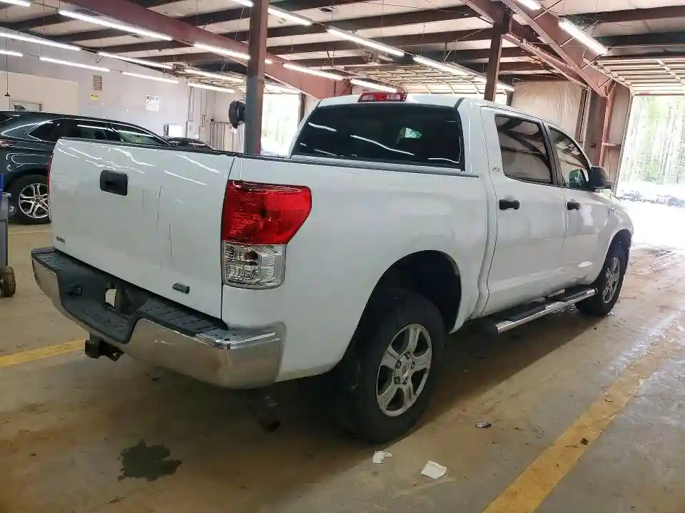 5TFDW5F11AX133078 2010 TOYOTA TUNDRA-2