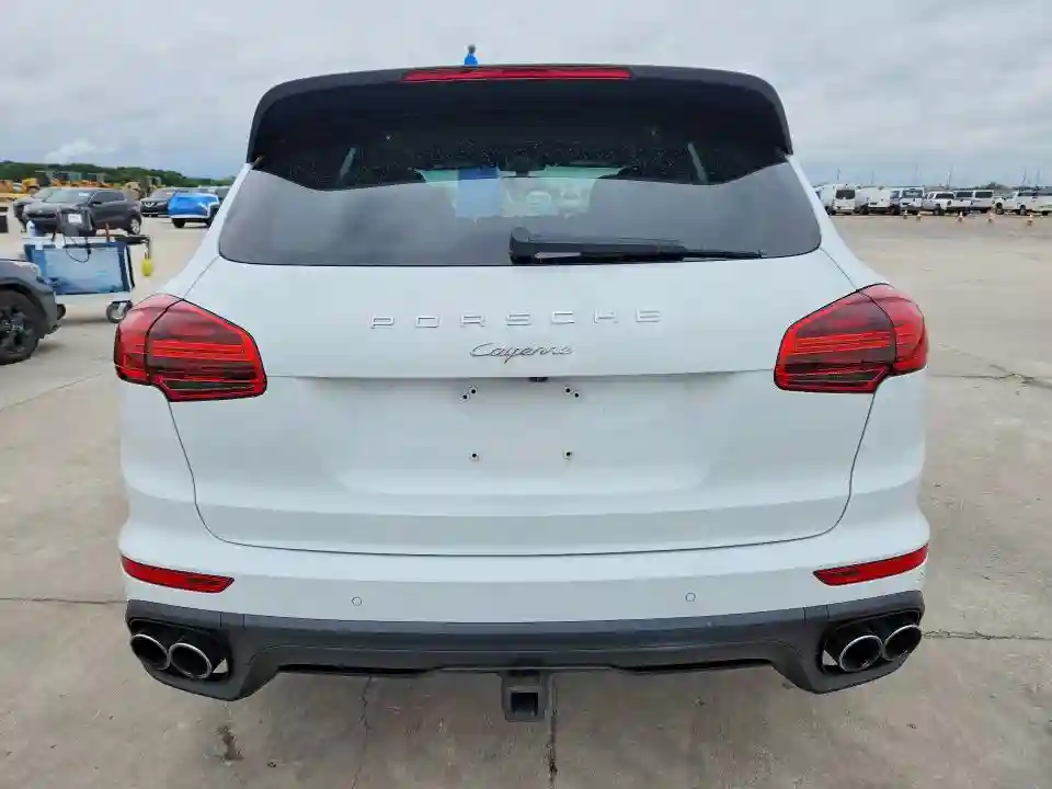 WP1AA2A22GLA02353 2016 PORSCHE CAYENNE-5