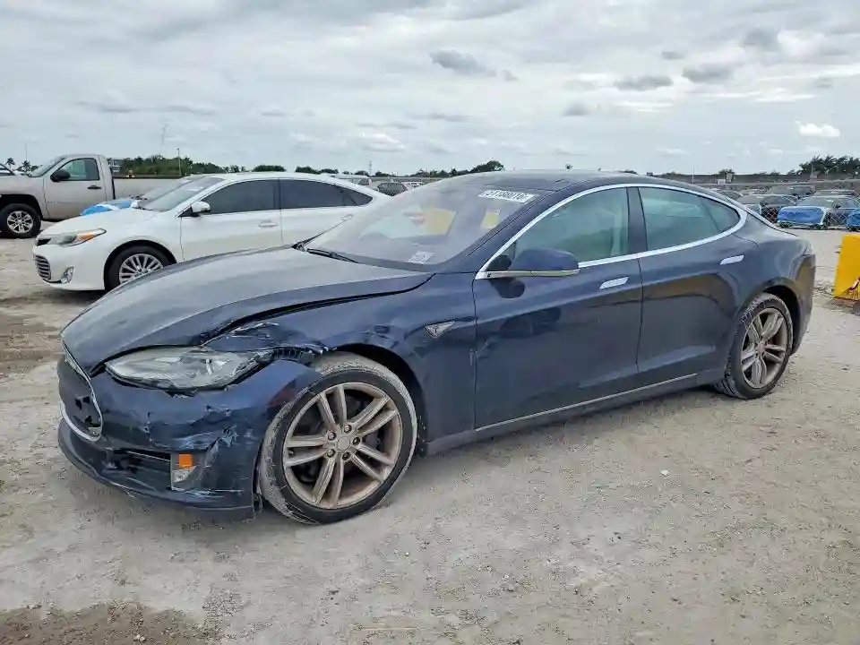 5YJSA1CN7DFP19725 2013 TESLA MODEL S-0