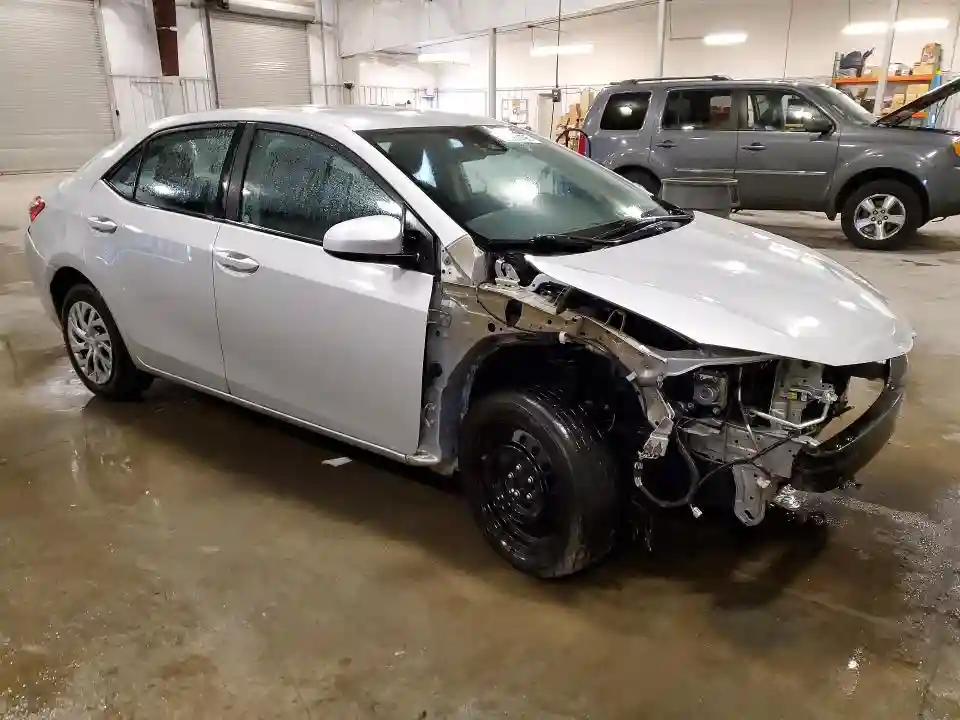 2T1BURHE8JC969716 2018 TOYOTA COROLLA-3