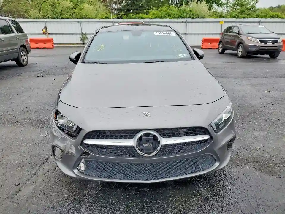 WDD3G4EB1KW022587 2019 MERCEDES-BENZ A-CLASS-4