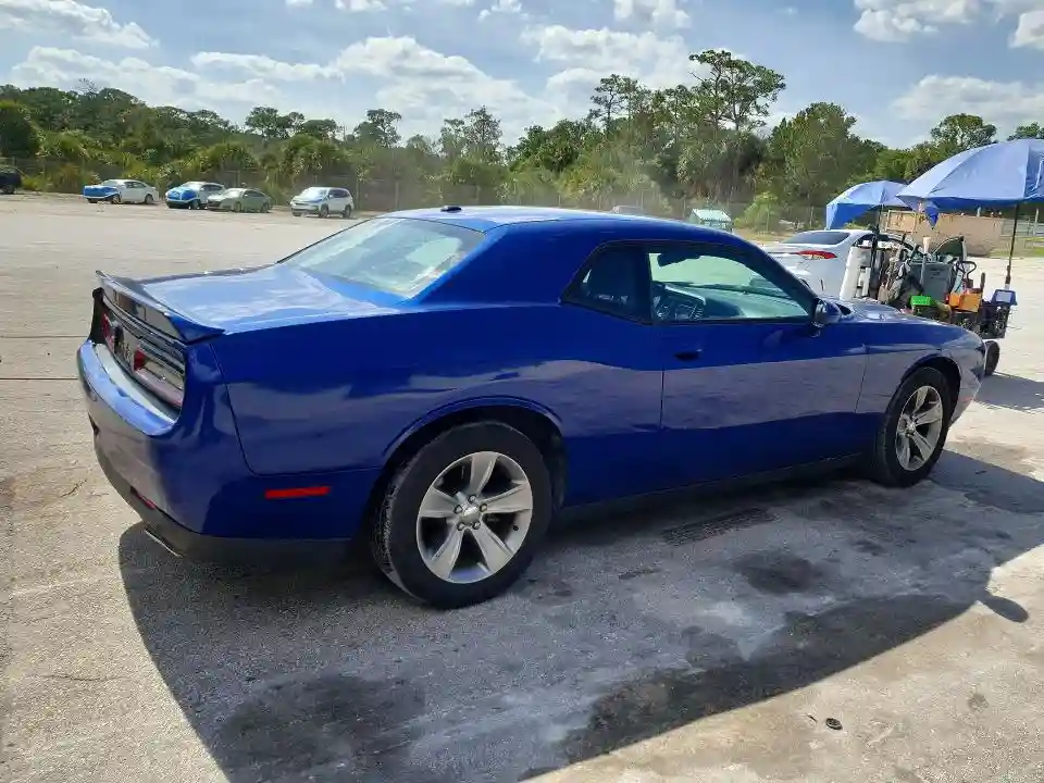 2C3CDZAG5KH733648 2019 DODGE CHALLENGER-2