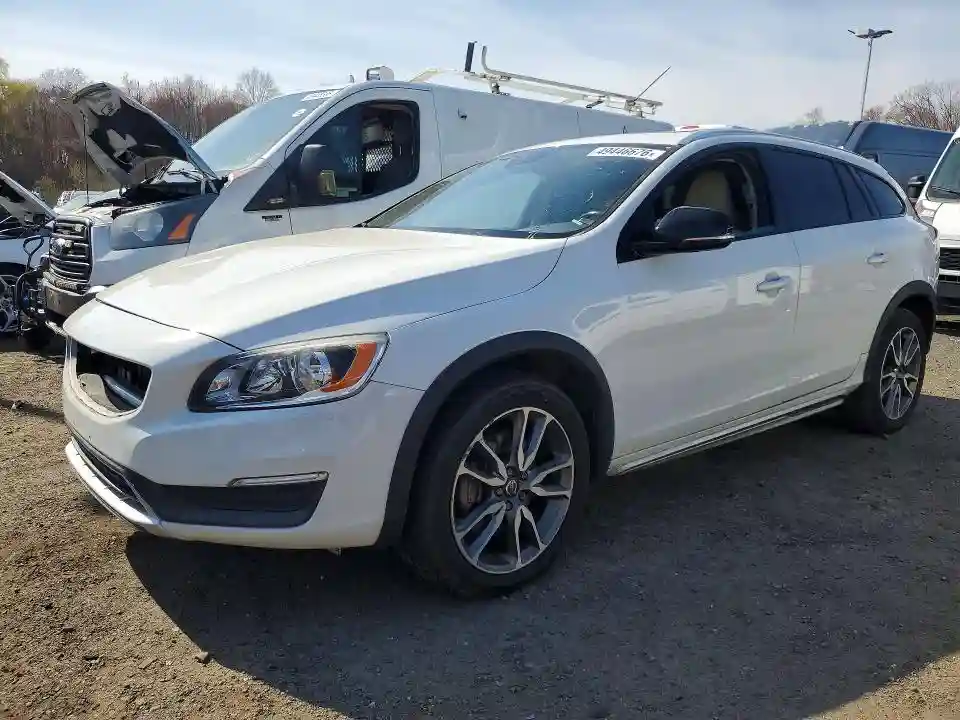 YV4612HK1F1000646 2015 VOLVO V60-0