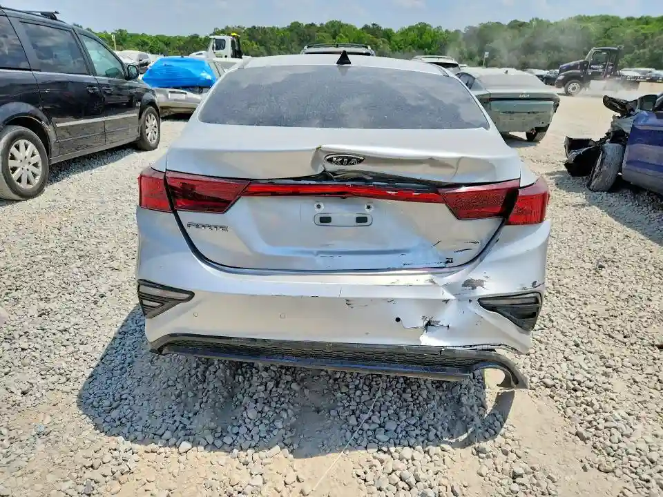 3KPF24AD9KE005141 2019 KIA FORTE-5