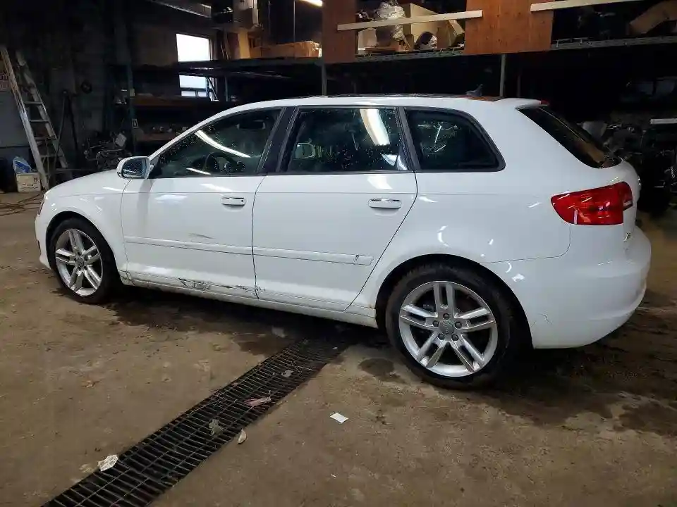 WAUNECFM5CA087022 2012 AUDI A3-1