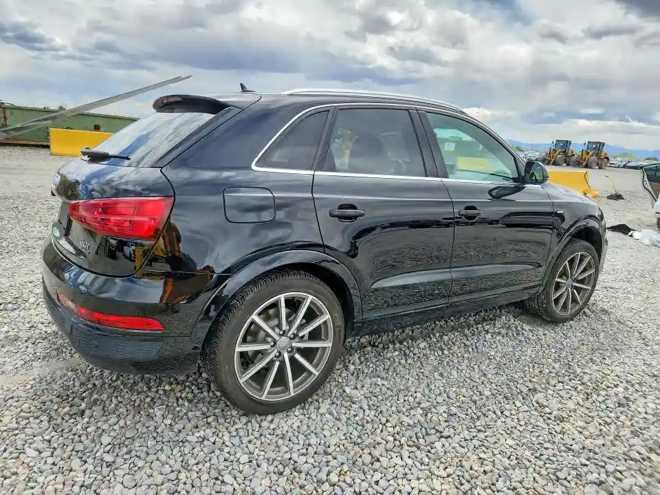 WA1JCCFS6JR019357 2018 AUDI Q3-2