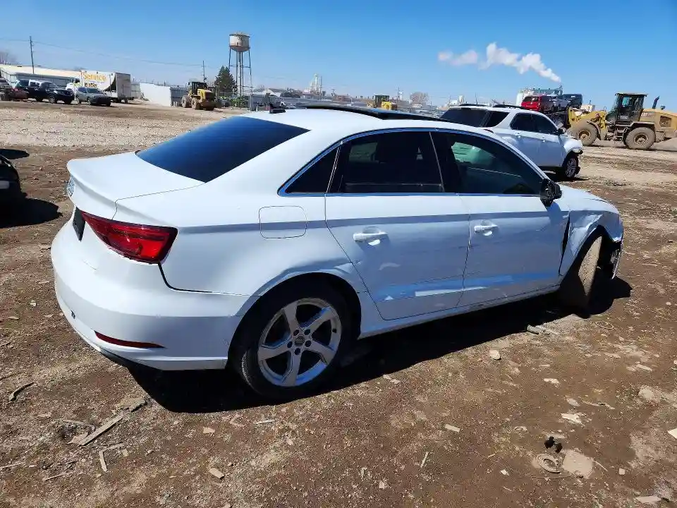 WAUAUGFF0KA076132 2019 AUDI A3-2