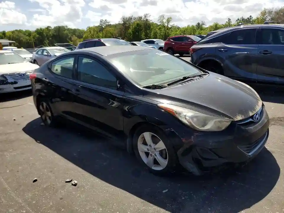 5NPDH4AE9DH413121 2013 HYUNDAI ELANTRA-3