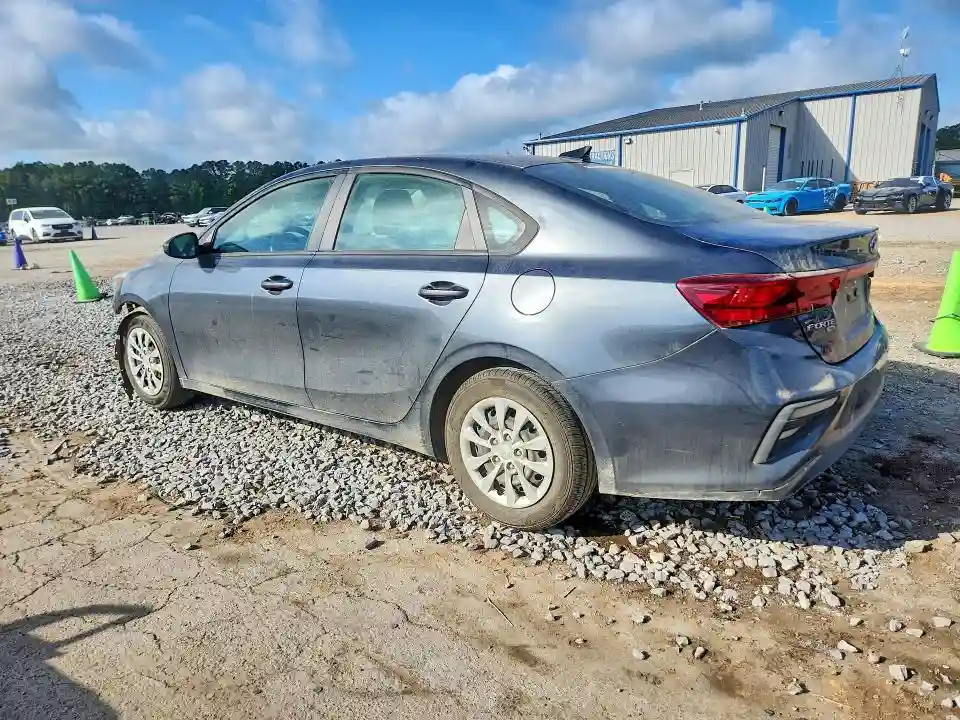 3KPF24AD1ME394117 2021 KIA FORTE-1