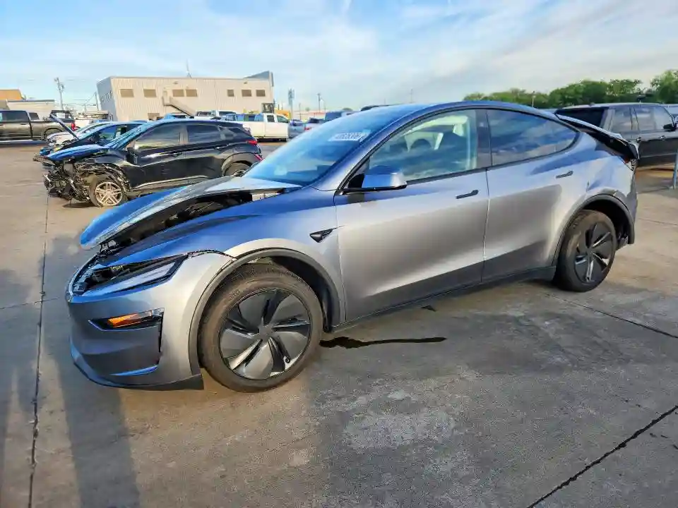 7SAYGDED5TA469141 2026 TESLA MODEL  Y-0