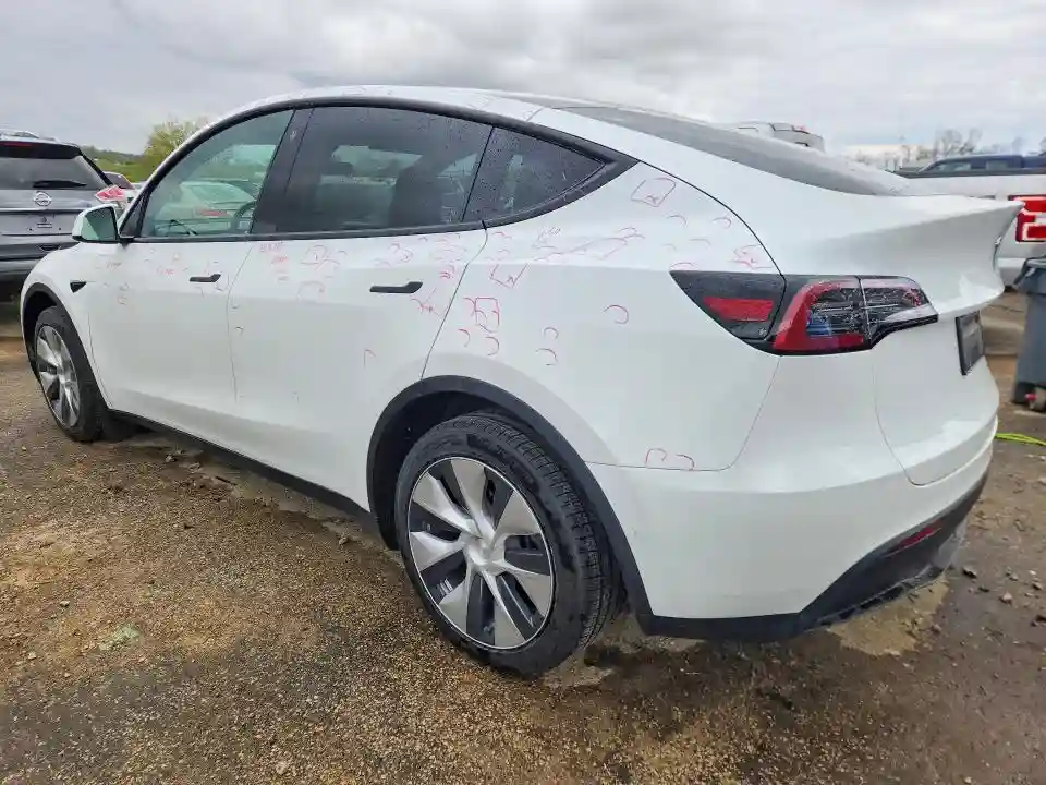 7SAYGDEEXNF319427 2022 TESLA MODEL Y-1