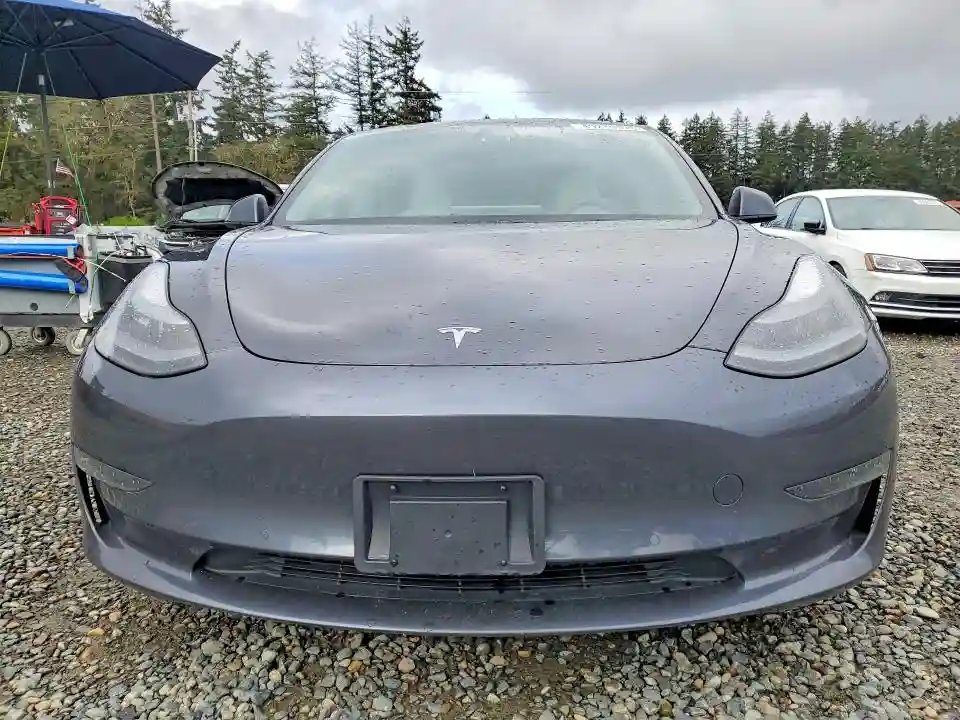 5YJ3E1EAXMF018910 2021 TESLA MODEL 3-4