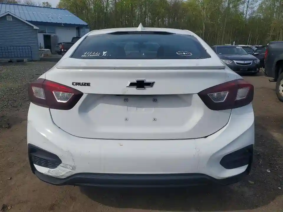 1G1BE5SM0J7106036 2018 CHEVROLET CRUZE-5