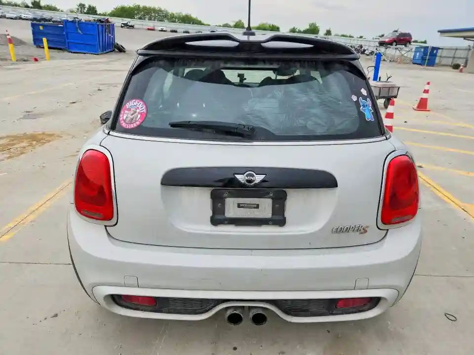 WMWXP7C3XH3B94555 2017 MINI COOPER-5