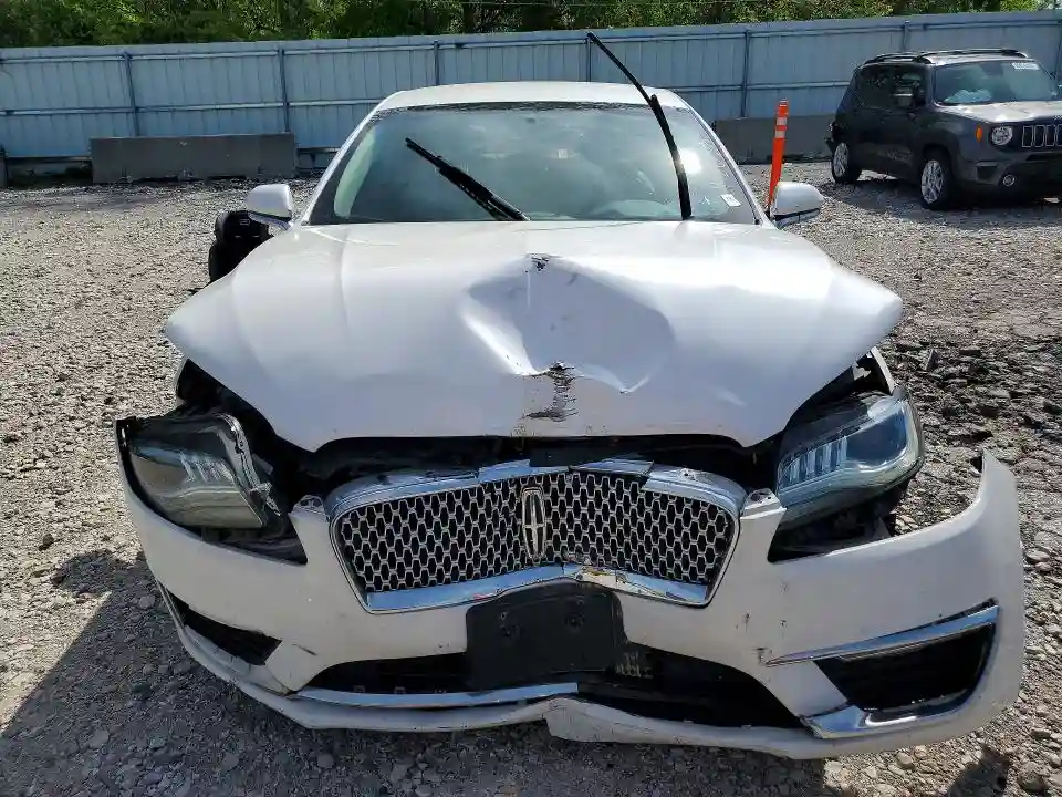 3LN6L5E9XHR603759 2017 LINCOLN MKZ-4