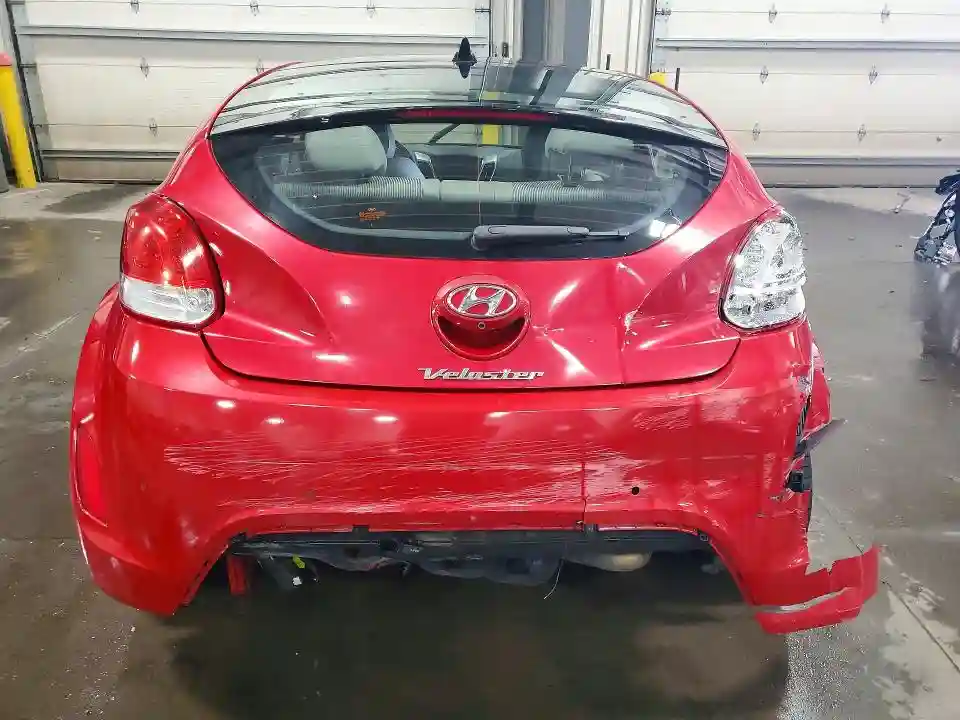 KMHTC6AD2CU077194 2012 HYUNDAI VELOSTER-5