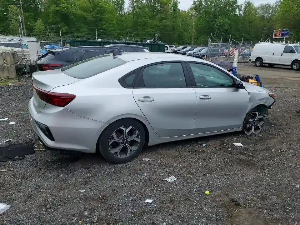 3KPF24AD3LE151262 2020 KIA FORTE-2
