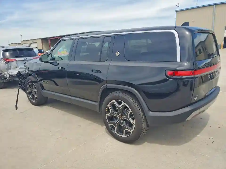 7PDSGBBA2SN068594 2025 RIVIAN RIS-1
