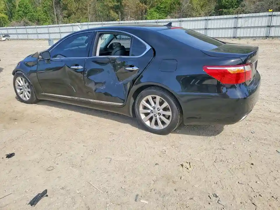 JTHCL5EF2B5012427 2011 LEXUS LS460-1
