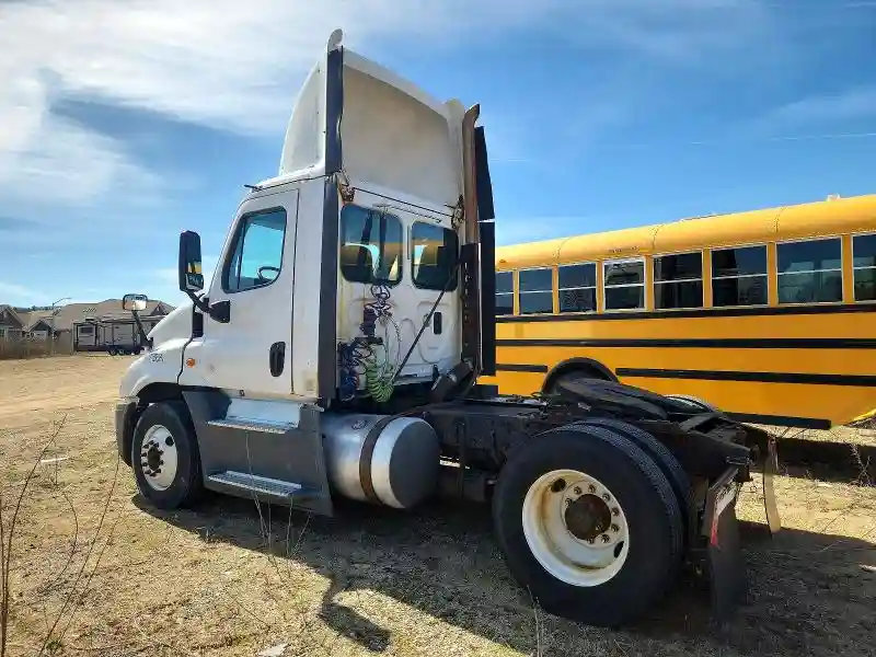 1FUBGEDV3GLHC5762 2016 FREIGHTLINER ALL OTHER-2