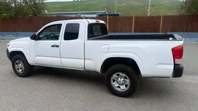 5TFRX5GN6GX062098 2016 TOYOTA TACOMA-2
