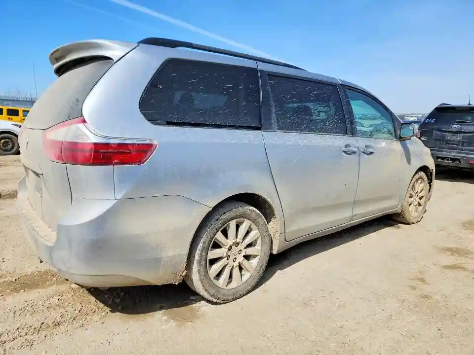 5TDJK3DC0FS119922 2015 TOYOTA SIENNA-2