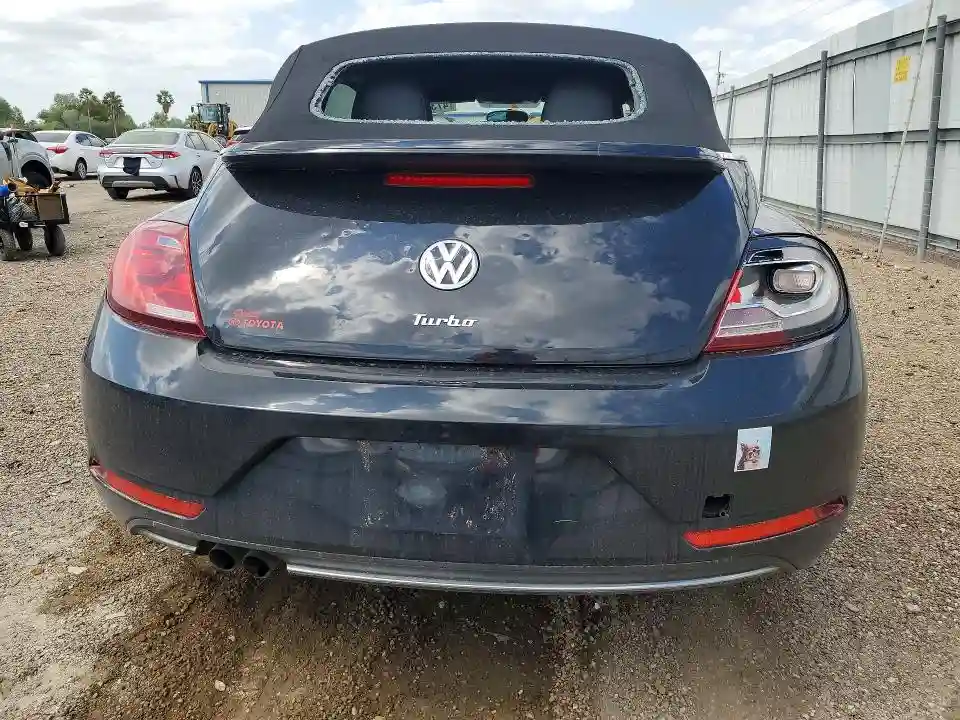 3VW5DAAT9JM515132 2018 VOLKSWAGEN BEETLE-5