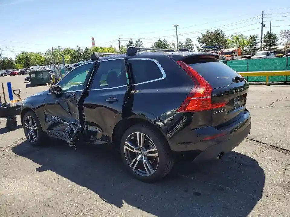 LYV102RK9JB106214 2018 VOLVO XC60-1