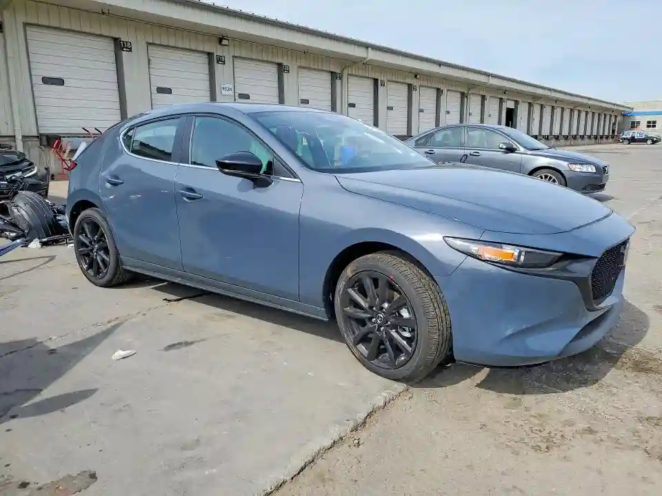 JM1BPBLL6T1860604 2026 MAZDA 3-3