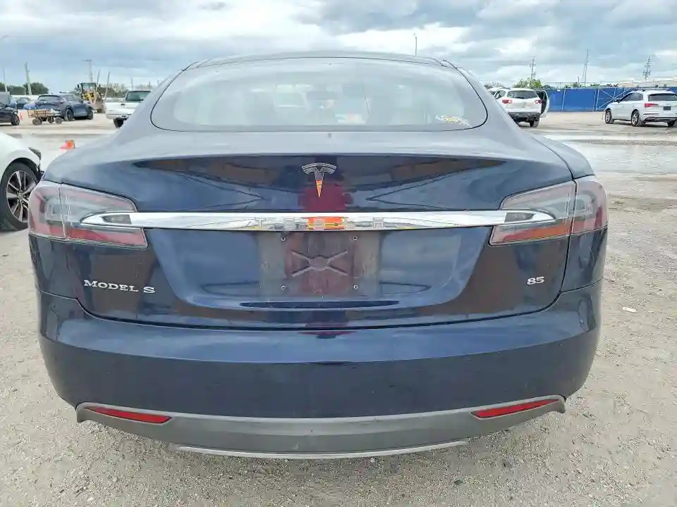 5YJSA1CN7DFP19725 2013 TESLA MODEL S-5