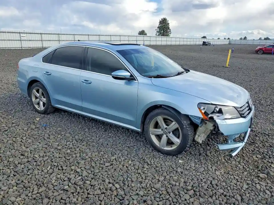 1VWBN7A34CC045647 2012 VOLKSWAGEN PASSAT-3