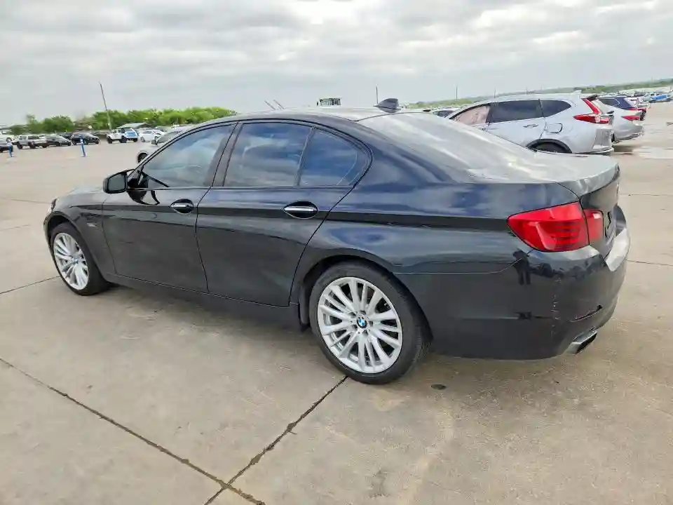 WBAFR9C57BC758217 2011 BMW 5 SERIES-1