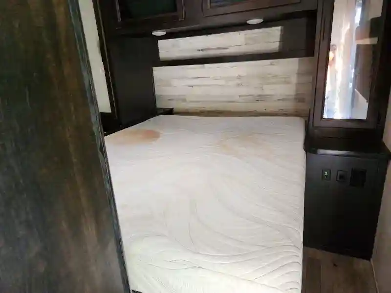 1UJBJ0BN2N1J60204 2022 JAYCO JAY FEATHR-4