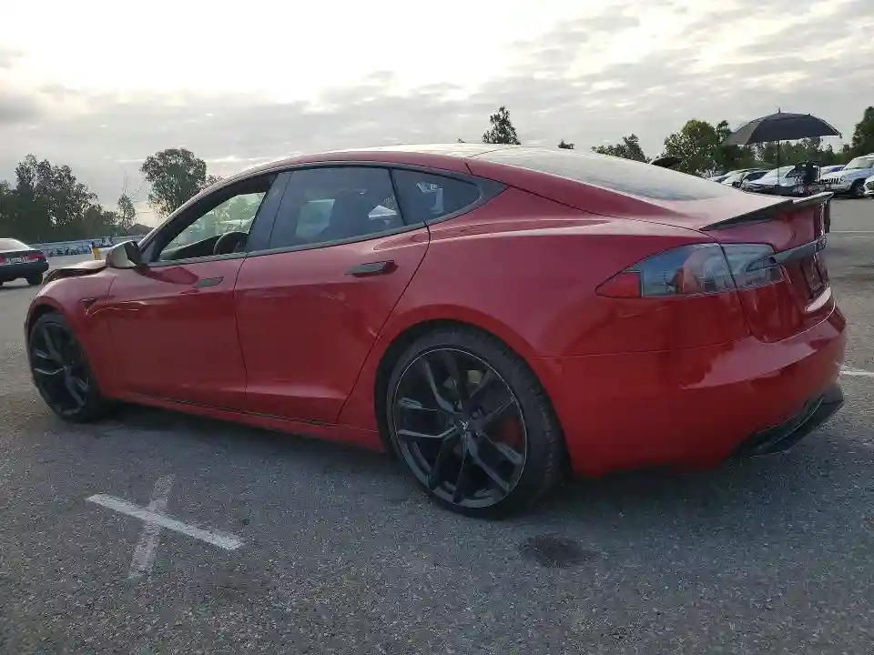 5YJSA1E24JF270390 2018 TESLA MODEL S-1