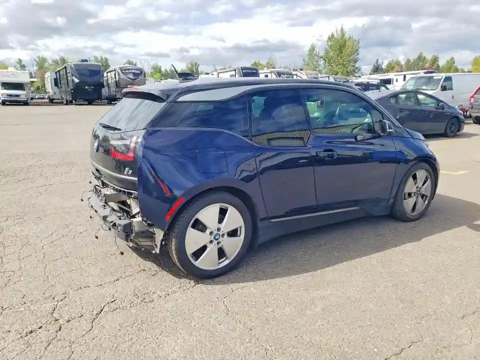 WBY7Z2C54JVB88650 2018 BMW I SERIES-2